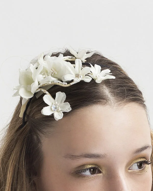 detail: ‘Petite Flower Bunch' headpiece by Tami Bar-Lev