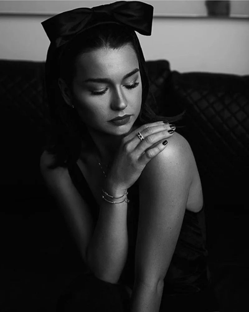 Black ‘Fancy Bow’- couture headband - Headpiece by Tami Bar-Lev